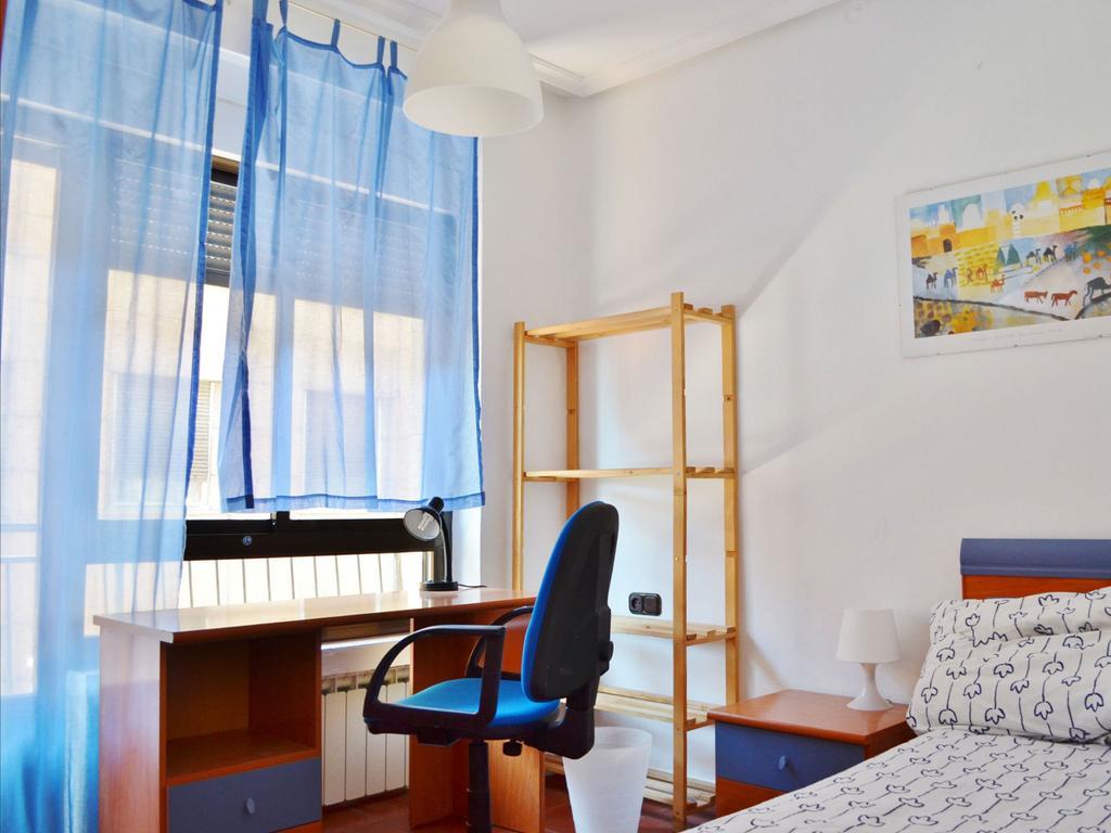 Roomin Hostel Salamanca Room photo