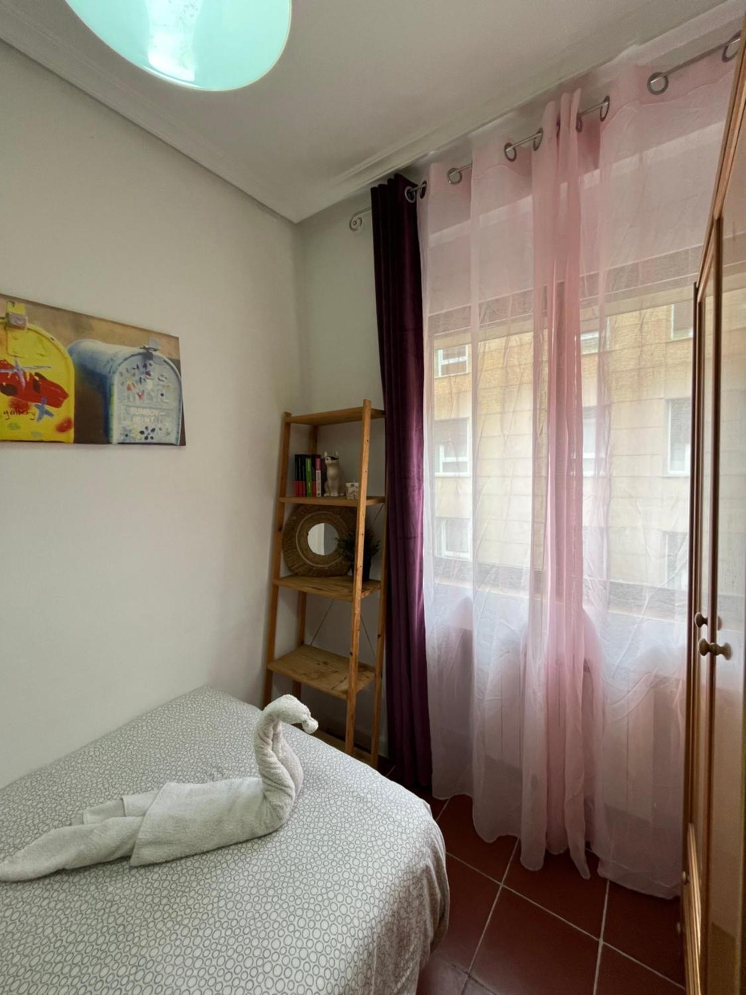 Roomin Hostel Salamanca Exterior photo